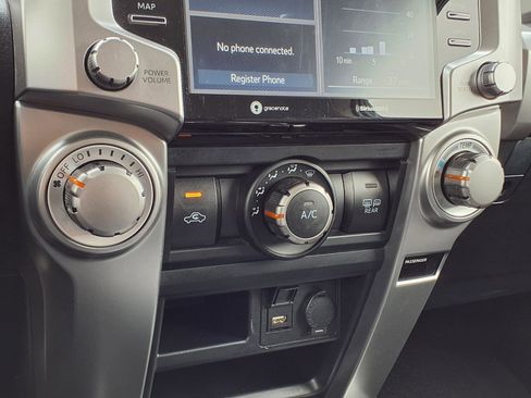 Used 2023 Toyota 4Runner SR5 image 18