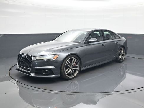 Used 2017 Audi S6 Prestige w/ Prestige Package image 3