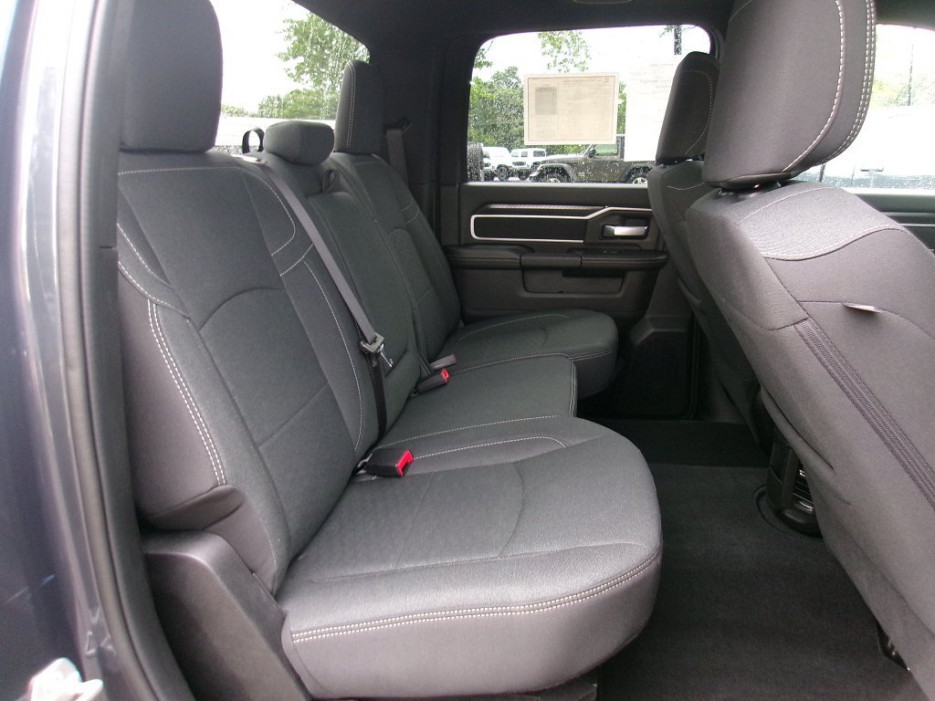 Certified 2025 RAM 2500 Big Horn AWD/4WD image 10