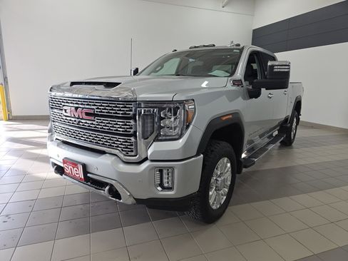 Used 2022 GMC Sierra 3500 Denali w/ Denali Ultimate Package image 21