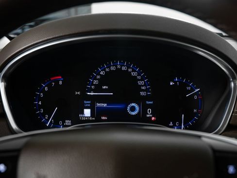 Used 2013 Cadillac SRX Luxury w/ Driver Awareness Package image 34