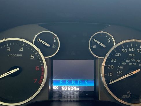 Used 2016 Toyota Tundra Platinum image 15