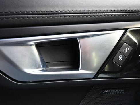 Used 2016 Jaguar F-TYPE S image 19