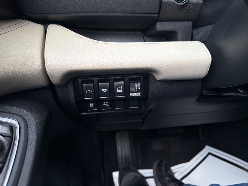 Used 2022 Subaru Ascent Touring AWD/4WD image 29