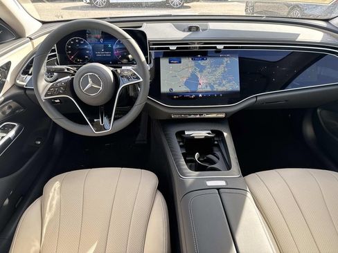 New 2026 Mercedes-Benz E 350 4MATIC Sedan image 7