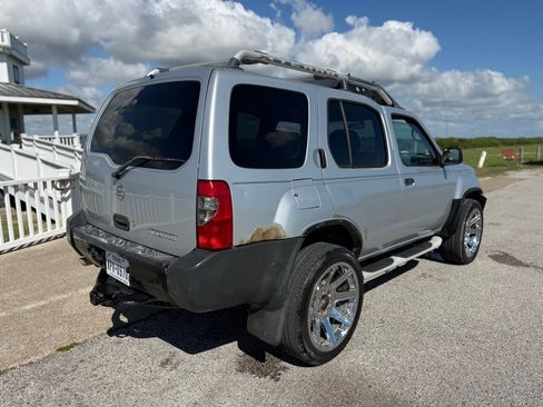 Used 2004 Nissan Xterra XE image 5