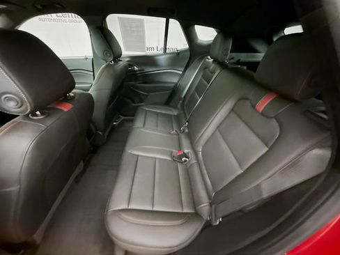 Used 2026 Chevrolet Trax RS w/ Sunroof Package image 26