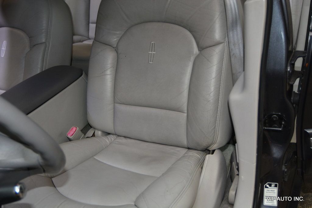 Used 1998 Lincoln Continental FWD image 15