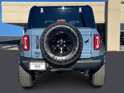 New 2025 Ford Bronco Badlands w/ Sasquatch Package