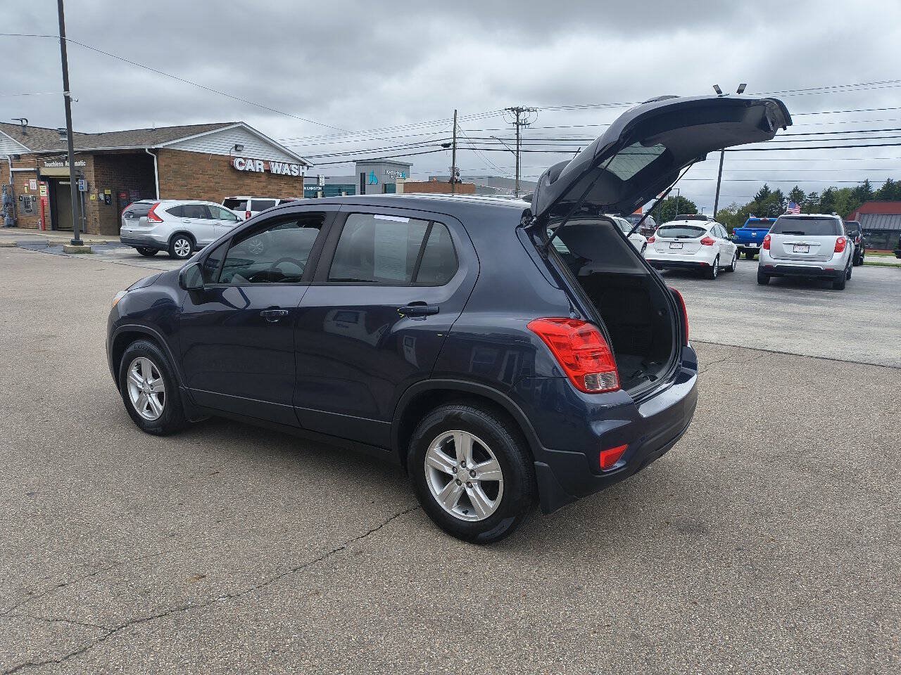 Used 2019 Chevrolet Trax LS FWD image 9
