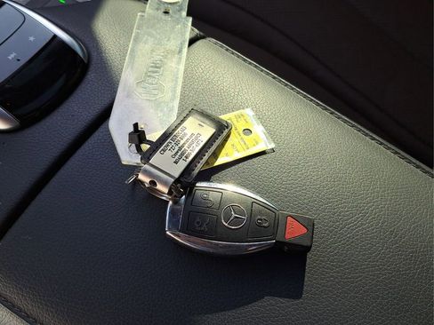 Used 2017 Mercedes-Benz S 550 Sedan image 28