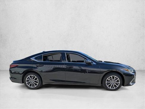 Used 2023 Lexus ES 350 image 4