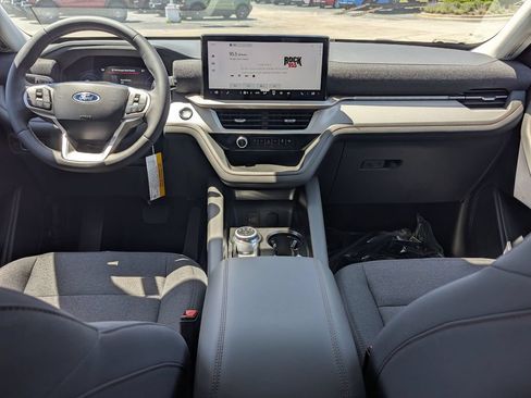 New 2026 Ford Explorer Active AWD/4WD image 13