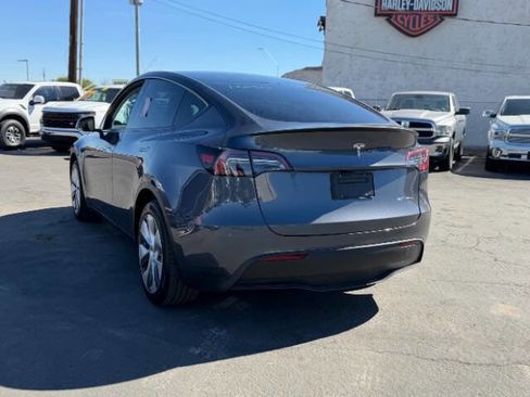 Used 2023 Tesla Model Y Long Range image 5