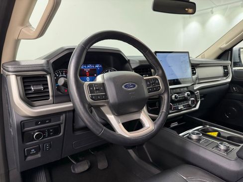 Used 2024 Ford Expedition Max XLT AWD/4WD image 17