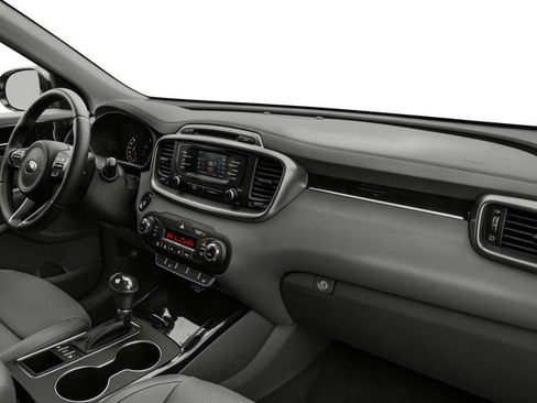 Used 2017 Kia Sorento EX FWD image 19