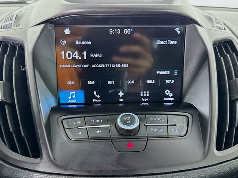 Used 2018 Ford Escape SEL image 17