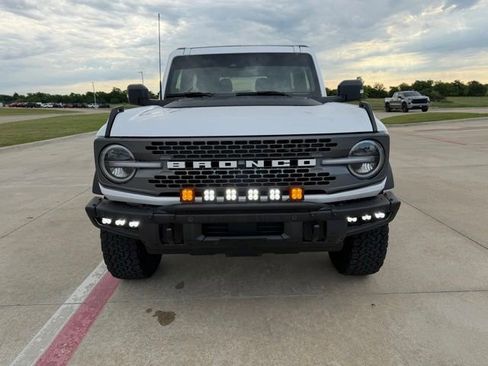 Used 2023 Ford Bronco Badlands AWD/4WD image 8