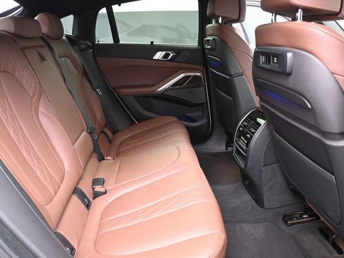 Used 2022 BMW X6 M50i w/ Executive Package AWD/4WD image 20