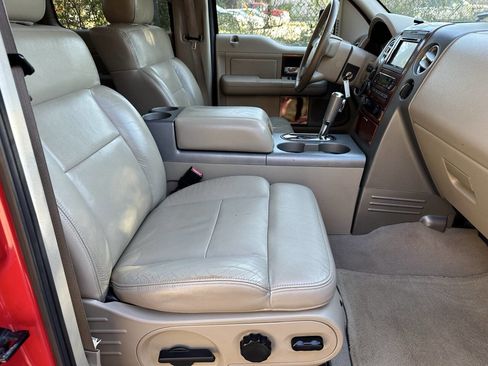 Used 2006 Ford F150 Lariat image 13