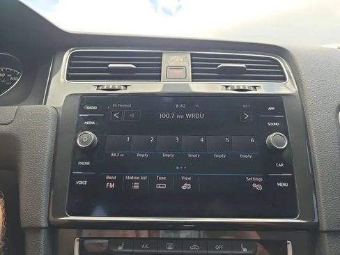 Used 2019 Volkswagen Golf Alltrack SEL AWD/4WD image 27
