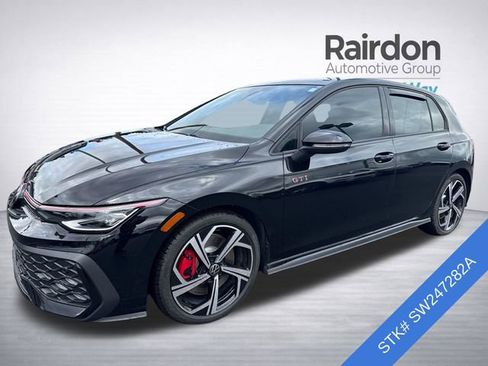 Used 2025 Volkswagen GTI SE image 3