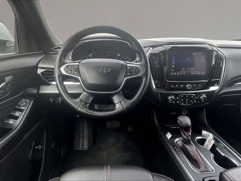 Used 2023 Chevrolet Traverse RS AWD/4WD image 8
