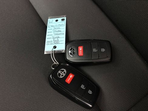 Used 2025 Toyota Tacoma SR5 image 25