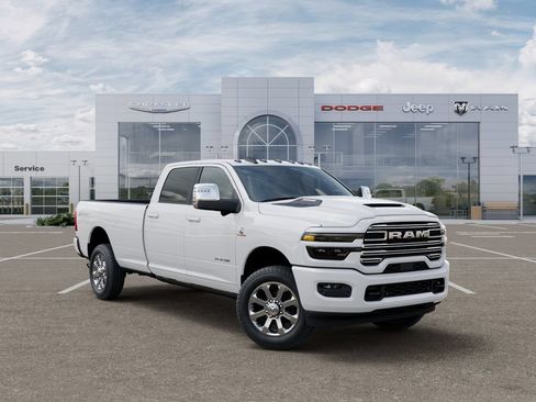 New 2026 RAM 2500 Laramie AWD/4WD image 5