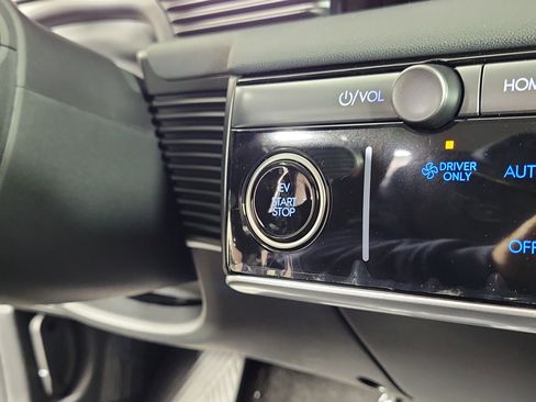 New 2026 Hyundai Ioniq 5 SEL image 17