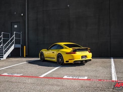 Used 2018 Porsche 911 Carrera T image 45