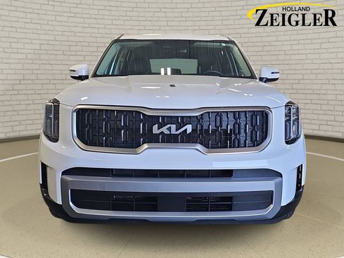 Certified 2023 Kia Telluride EX FWD image 2