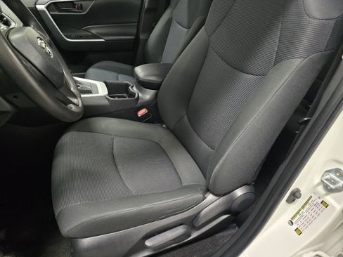 Certified 2024 Toyota RAV4 LE image 22