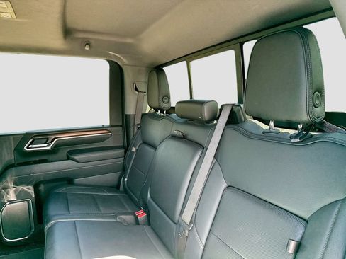 Used 2025 GMC Sierra 2500 Denali w/ Denali Reserve Package AWD/4WD image 21