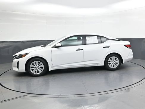 Certified 2025 Nissan Sentra S image 8