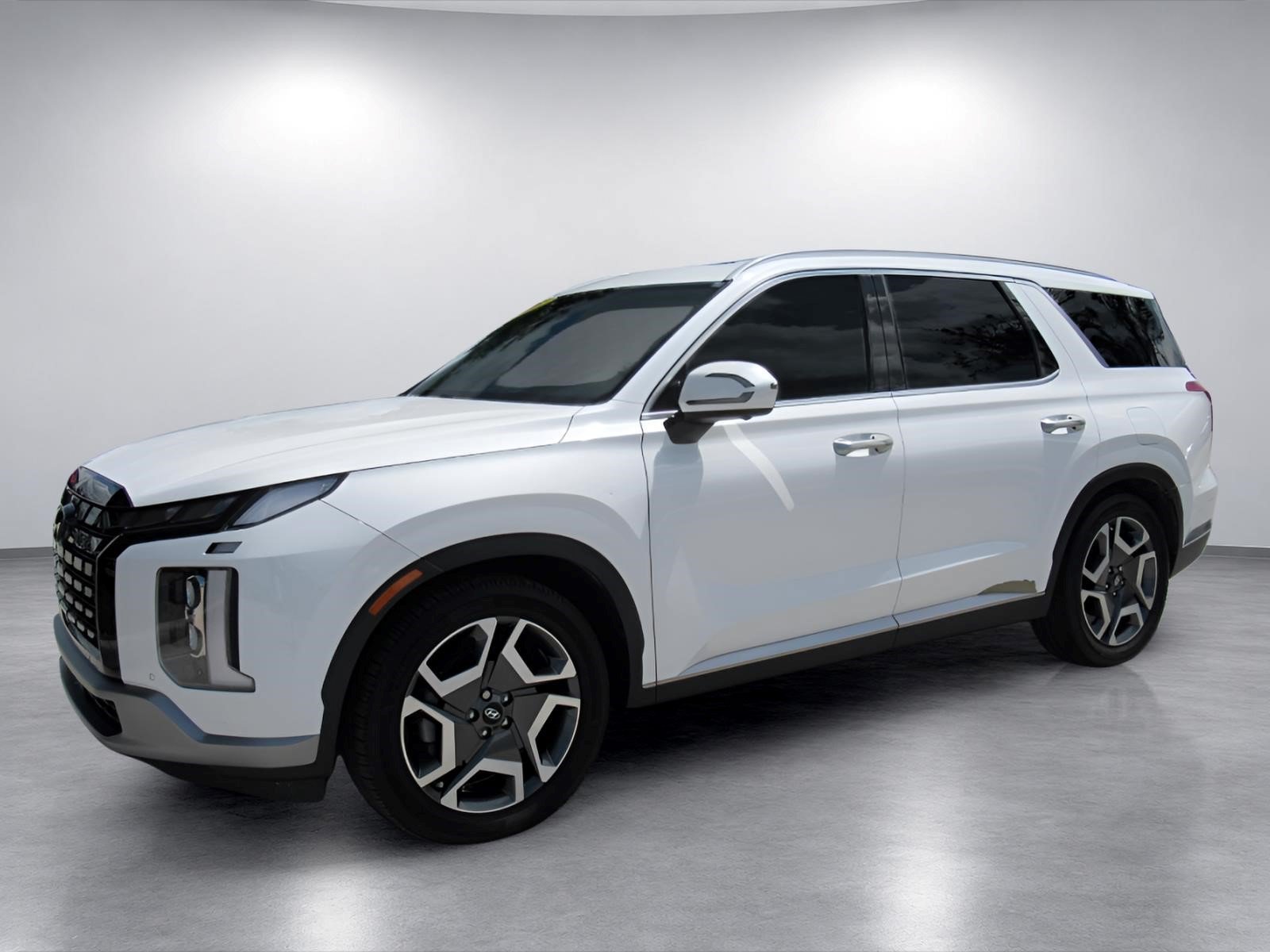 Used 2023 Hyundai Palisade Limited FWD image 4