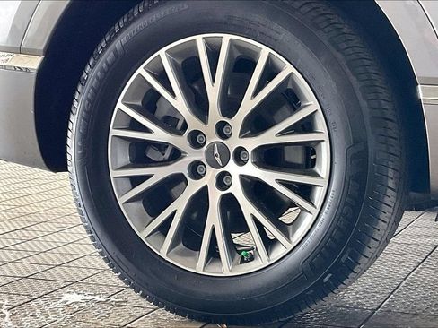 Used 2024 Genesis GV80 2.5T AWD/4WD image 34