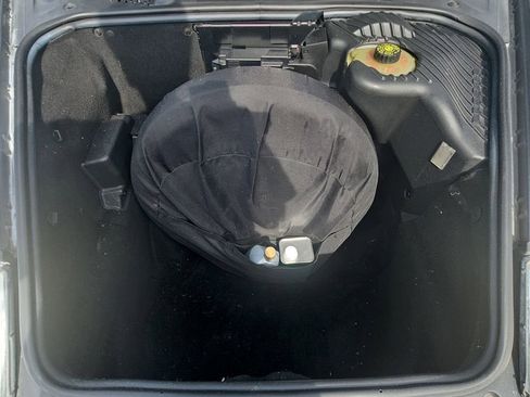 Used 2002 Porsche 911 Carrera RWD image 14