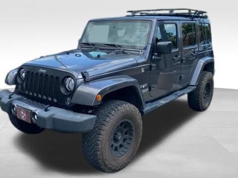 Used 2017 Jeep Wrangler Unlimited Sahara w/ Dual Top Group AWD/4WD image 1