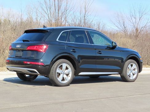 Used 2019 Audi Q5 2.0T Premium Plus image 3