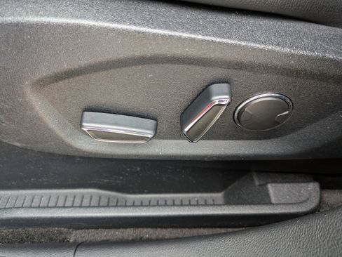 Used 2017 Ford Edge SEL w/ Equipment Group 201A image 18