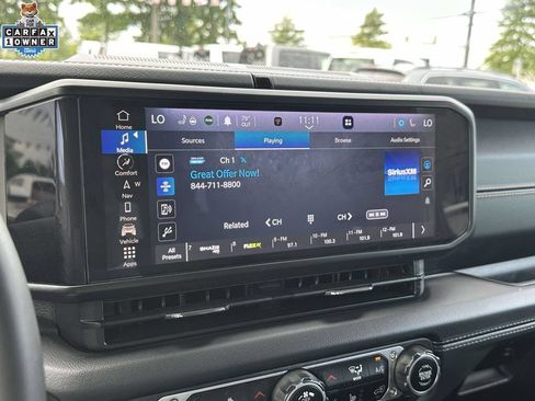 Used 2024 Jeep Wrangler Unlimited Sahara w/ Technology Group AWD/4WD image 26