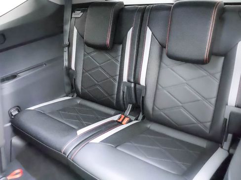 Used 2025 Volkswagen Atlas Peak Edition SE image 20