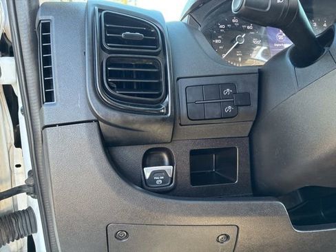 Used 2023 RAM ProMaster 2500 FWD image 28