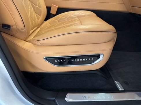 Used 2023 Jeep Grand Wagoneer L Series III w/ HD Trailer Tow Package image 33