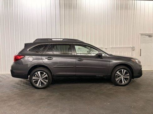 Used 2019 Subaru Outback 2.5i Limited AWD/4WD image 23