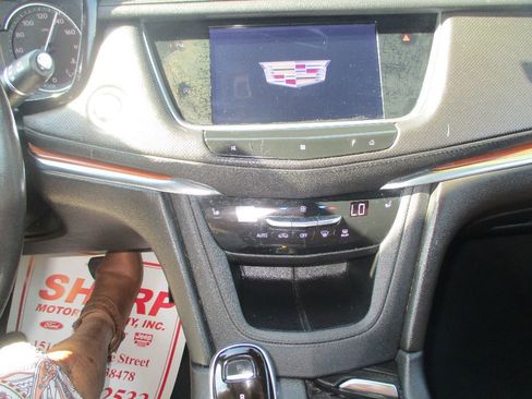 Used 2021 Cadillac XT5 Premium Luxury image 5