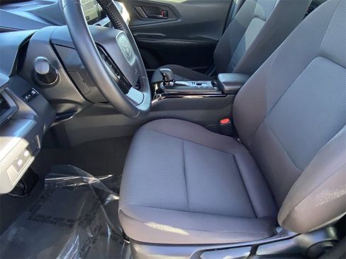 Certified 2025 Toyota Prius LE image 20