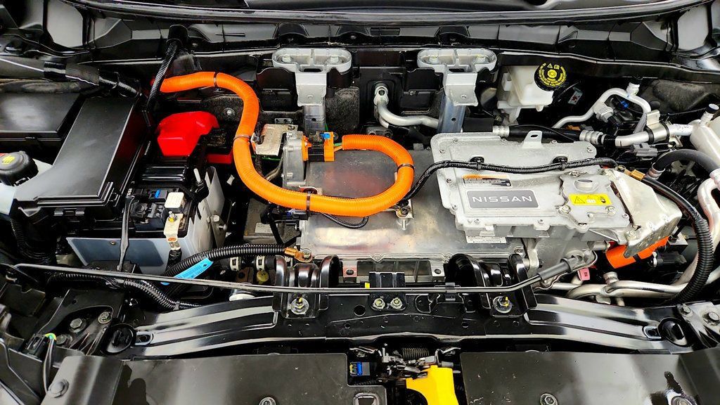 Used 2024 Nissan Ariya AWD image 27