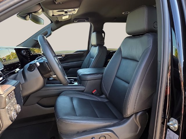 Certified 2025 Chevrolet Suburban LT AWD/4WD image 17